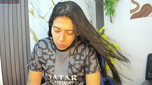 Caro kitty- online show from April 21, 2026, 1:39 pm