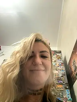 MazeSin online show from November 1, 2025, 4:03 am