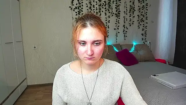 Miss Elsa  online show from March 4, 2025, 8:57 am