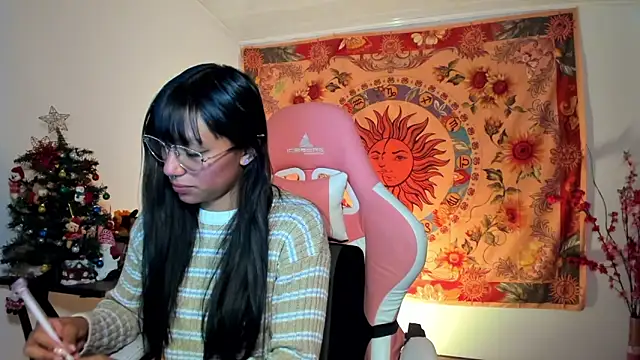 Snapshot of Demeter__ chatting on January 9, 2025, 2:01 am Demeter online show from January 9, 2025, 2:01 am