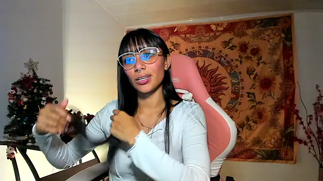 Snapshot of Demeter__ chatting on January 13, 2025, 12:41 am Demeter online show from January 13, 2025, 12:41 am