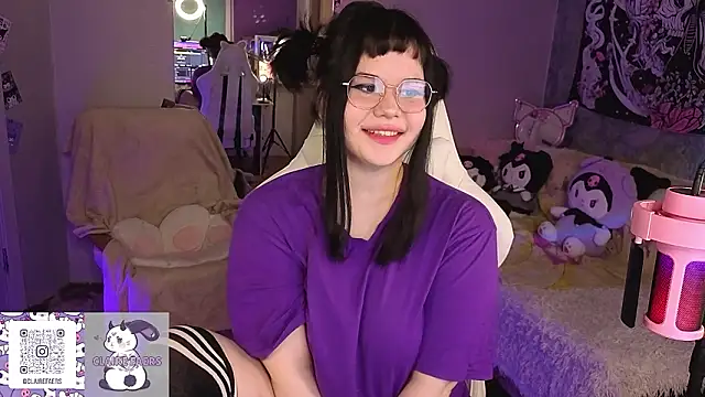 ClaireFaers  online show from February 6, 2026, 8:34 pm