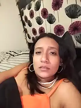 cami victoria online show from December 6, 2024, 9:02 pm