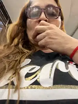 AntonellaAlondra4 online show from January 24, 2025, 11:23 pm