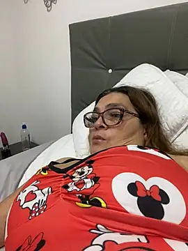 AntonellaAlondra4 online show from March 4, 2025, 4:27 am