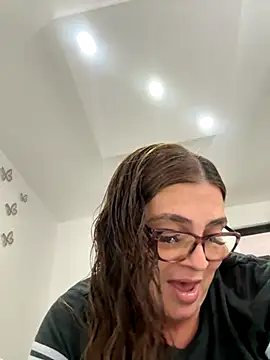 AntonellaAlondra4 online show from October 2, 2025, 3:08 pm