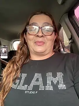 AntonellaAlondra4 online show from November 28, 2025, 4:09 pm