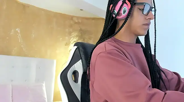 Snapshot of APRILL_FOXX chatting on February 27, 2025, 3:04 am APRILL FOXX online show from February 27, 2025, 3:04 am