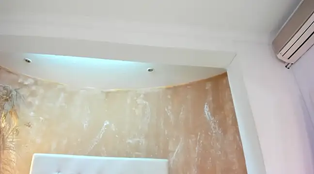 Snapshot of APRILL_FOXX chatting on March 5, 2025, 10:00 am APRILL FOXX online show from March 5, 2025, 10:00 am