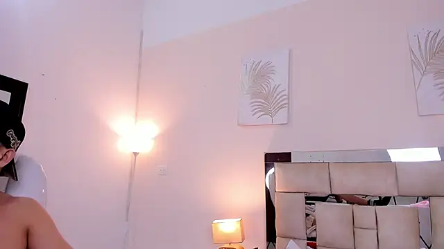 Snapshot of saraandstiven chatting on March 19, 2025, 3:09 am saraandstiven online show from March 19, 2025, 3:09 am