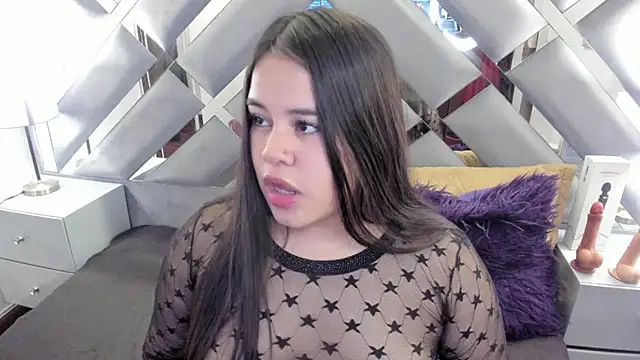 Snapshot of rose_nova chatting on January 5, 2026, 7:50 pm rose nova online show from January 5, 2026, 7:50 pm