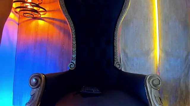 thaddeus king online show from November 10, 2025, 11:59 pm