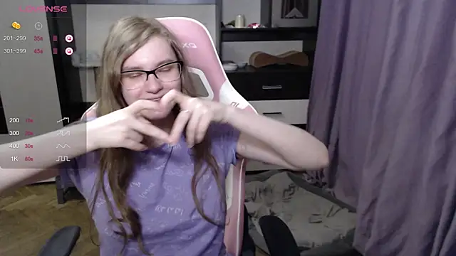 Snapshot of Tomato_Tease chatting on February 25, 2025, 9:13 pm Tomato Tease online show from February 25, 2025, 9:13 pm