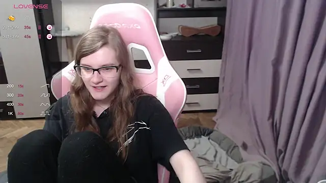 Snapshot of Tomato_Tease chatting on March 15, 2025, 8:54 pm Tomato Tease online show from March 15, 2025, 8:54 pm