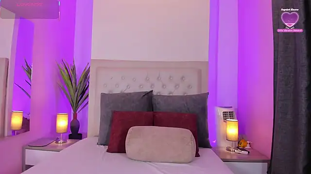 nicolle pierce online show from April 9, 2026, 10:20 am