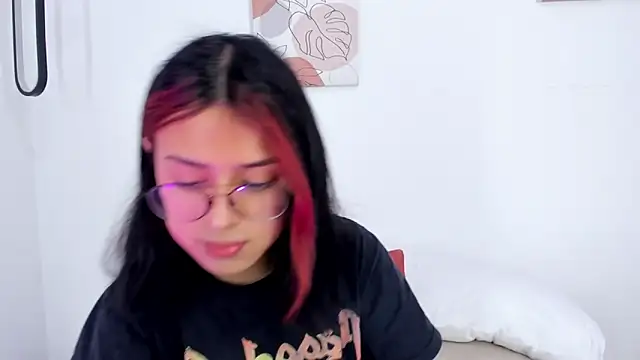 samantha  fairy online show from January 7, 2025, 4:05 pm