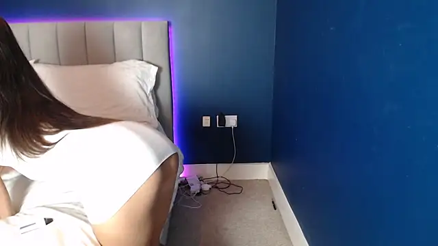 Snapshot of esmerose4 chatting on November 9, 2025, 6:50 pm esmerose4 online show from November 9, 2025, 6:50 pm