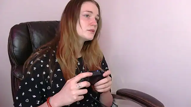 Snapshot of KLEOKILLS chatting on January 1, 2025, 9:31 pm KLEOKILLS online show from January 1, 2025, 9:31 pm