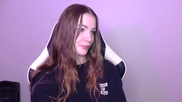 Snapshot of KLEOKILLS chatting on October 3, 2025, 8:50 pm KLEOKILLS online show from October 3, 2025, 8:50 pm