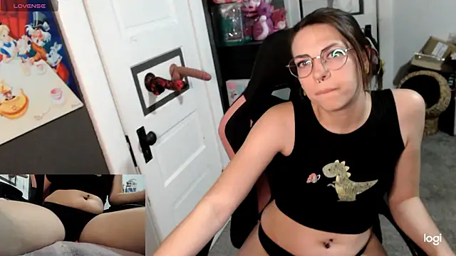 KSwonderland6 online show from March 21, 2026, 4:06 am