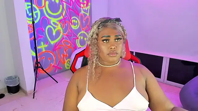 GEANNAROSE online show from January 15, 2025, 7:05 am