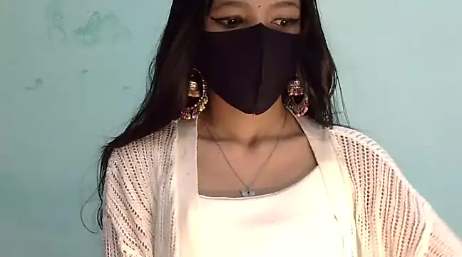 Snapshot of Cute_Alaina chatting on March 9, 2025, 2:29 am Cute Alaina online show from March 9, 2025, 2:29 am