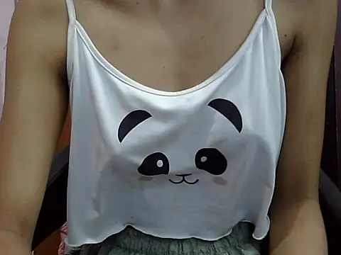 Snapshot of Cute_Alaina chatting on September 24, 2025, 1:09 am Cute Alaina online show from September 24, 2025, 1:09 am