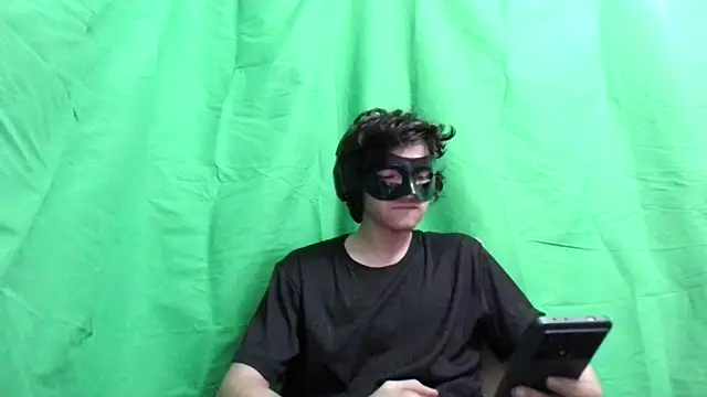 LovelyOwner com online show from January 2, 2025, 3:15 am