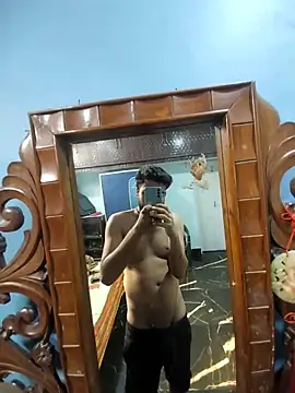 Dexiboy online show from March 22, 2025, 9:13 am