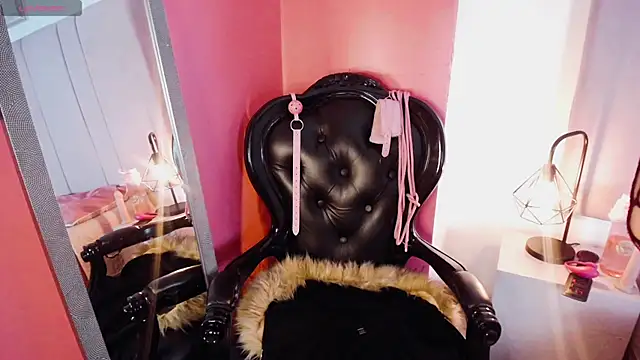 Dracu dom online show from March 20, 2025, 9:02 pm