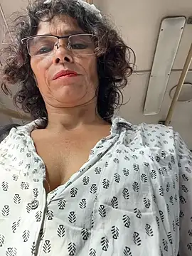 MireyaTorresGu online show from April 13, 2026, 1:49 pm