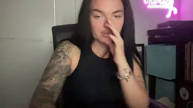 yorkshiregal online show from September 15, 2025, 8:03 am