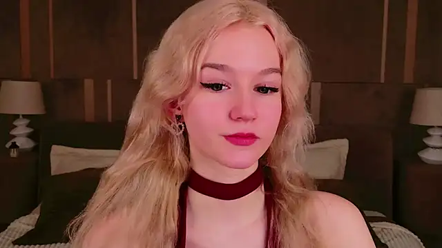 Snapshot of NaomiLoys chatting on March 22, 2025, 3:30 am NaomiLoys online show from March 22, 2025, 3:30 am