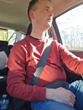 Hectorthyssen1 online show from April 7, 2026, 3:01 pm