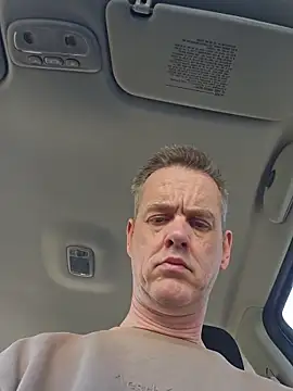 Hectorthyssen1 online show from April 21, 2026, 2:56 pm