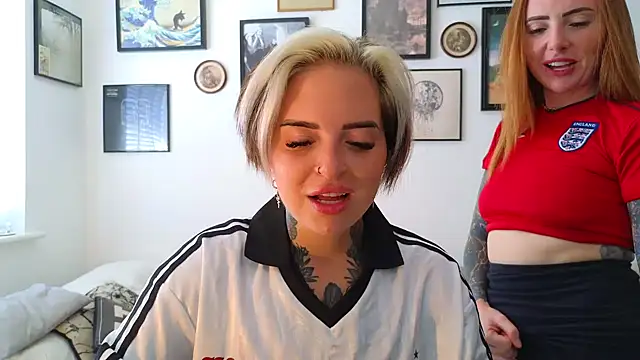 Alexandersonxo online show from June 17, 2026, 3:02 pm