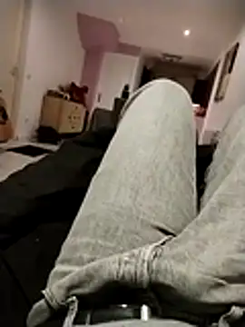 JulesG18 online show from February 20, 2026, 5:02 pm