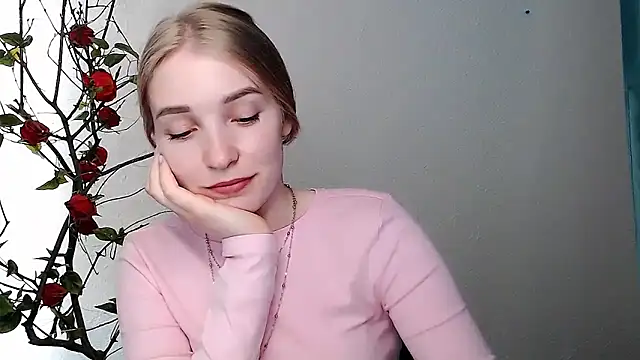 Queen ofLove online show from March 27, 2026, 2:06 pm