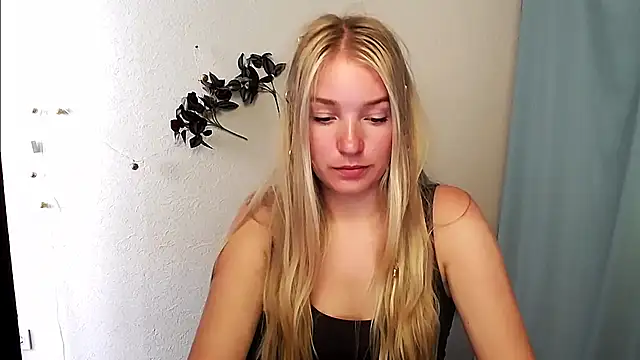 Queen ofLove online show from June 7, 2026, 11:47 am