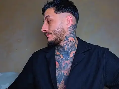 MentoXXL online show from March 4, 2026, 2:34 pm