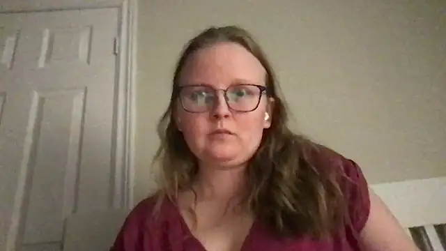 lexie lilacs online show from January 23, 2025, 3:48 am