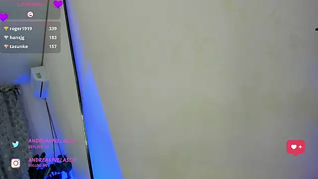 Snapshot of AndreaVelasco chatting on January 30, 2025, 2:27 am AndreaVelasco online show from January 30, 2025, 2:27 am