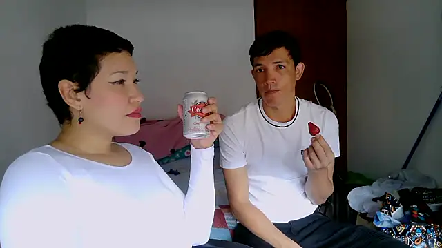 luxandracon23 online show from February 15, 2026, 4:03 pm