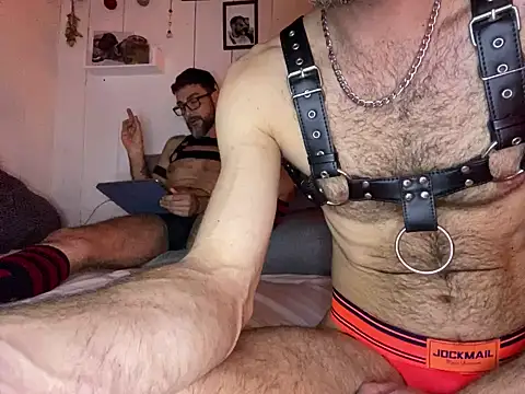 Snapshot of trebord77 chatting on March 15, 2025, 4:54 pm trebord77 online show from March 15, 2025, 4:54 pm