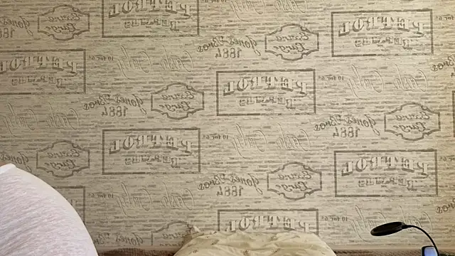 Snapshot of Aria_Blisss chatting on April 30, 2026, 6:31 am Aria Blisss online show from April 30, 2026, 6:31 am