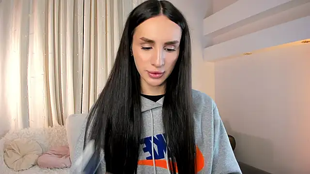 Snapshot of Kim_Oberlin_ chatting on January 8, 2026, 12:51 pm Kim Oberlin online show from January 8, 2026, 12:51 pm