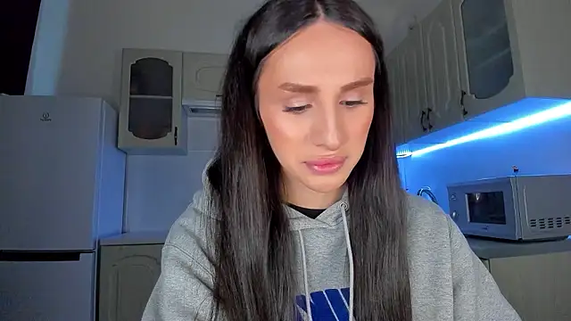 Snapshot of Kim_Oberlin_ chatting on February 1, 2026, 11:09 am Kim Oberlin online show from February 1, 2026, 11:09 am