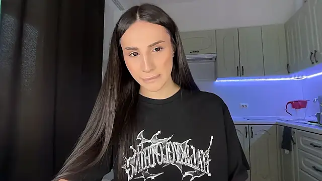 Snapshot of Kim_Oberlin_ chatting on February 20, 2026, 12:05 pm Kim Oberlin online show from February 20, 2026, 12:05 pm