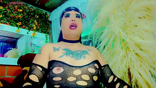 nauthyvalentina online show from March 14, 2026, 4:34 pm