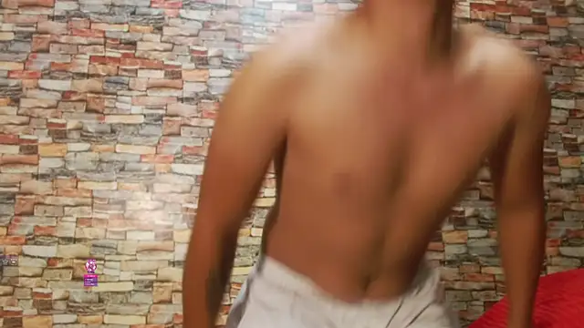 couple lovelyds online show from October 5, 2025, 8:51 pm